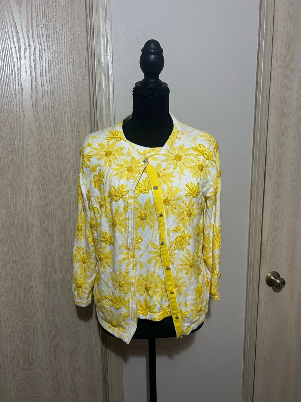 just be Yellow and White Floral Knit Cardigan Set
